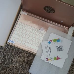 New ipad pro 9.7 tablet cover and keyboard